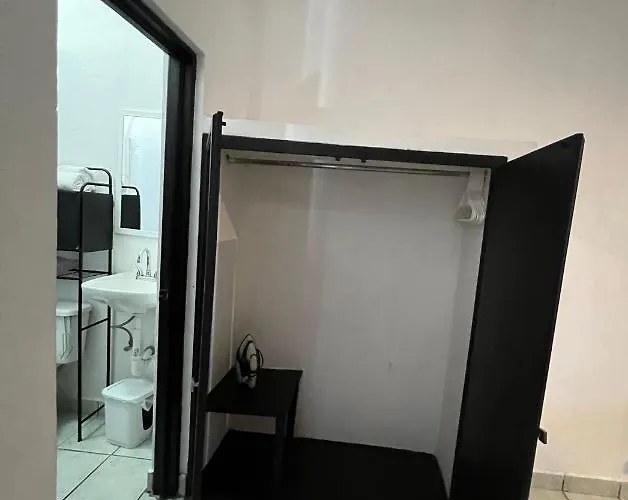 Apartment Cozy Black And White Studio *